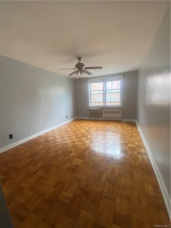$1,800 | 4 Sadore Lane, Unit 2W, Yonkers, NY 10710