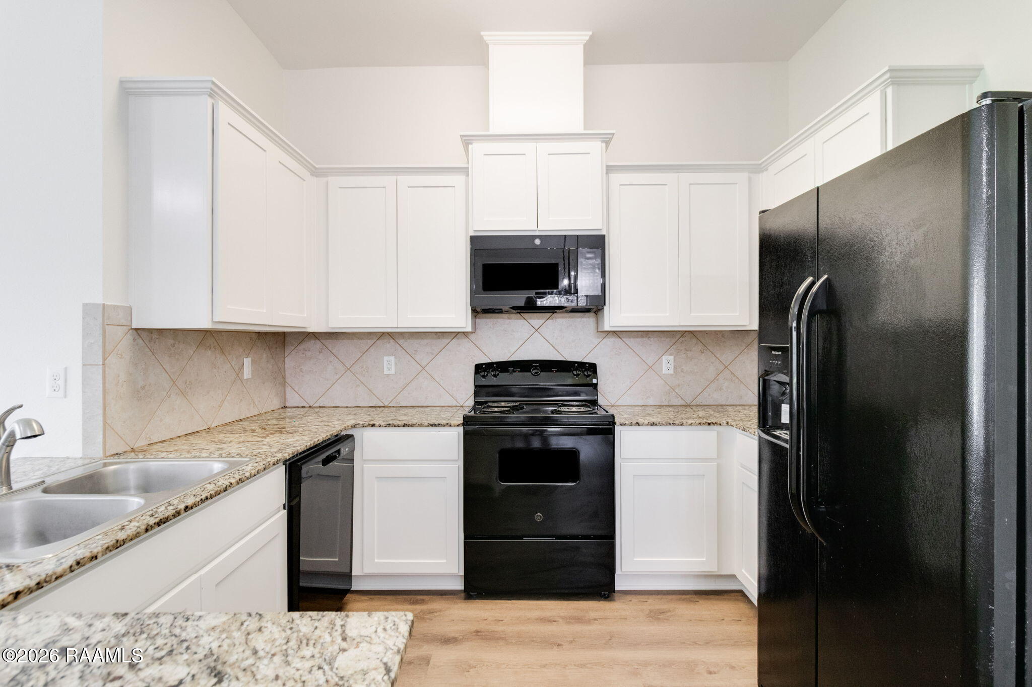 104 Cascade Road Rayne, LA 70578 - Photo 11 of 23 Kitchen