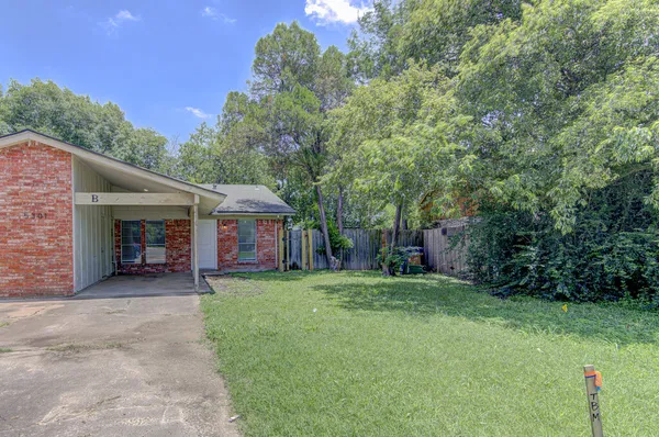 $1,595 | 5301 Indio Circle, Unit B, Austin, TX 78745