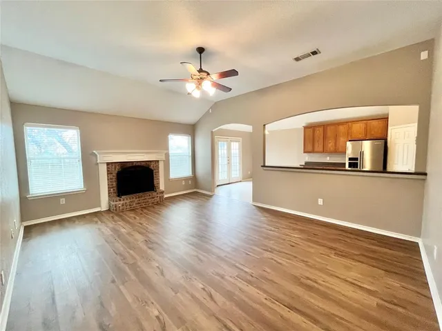 $2,095 | 1109 Hidden Glade Drive, Mansfield, TX 76063