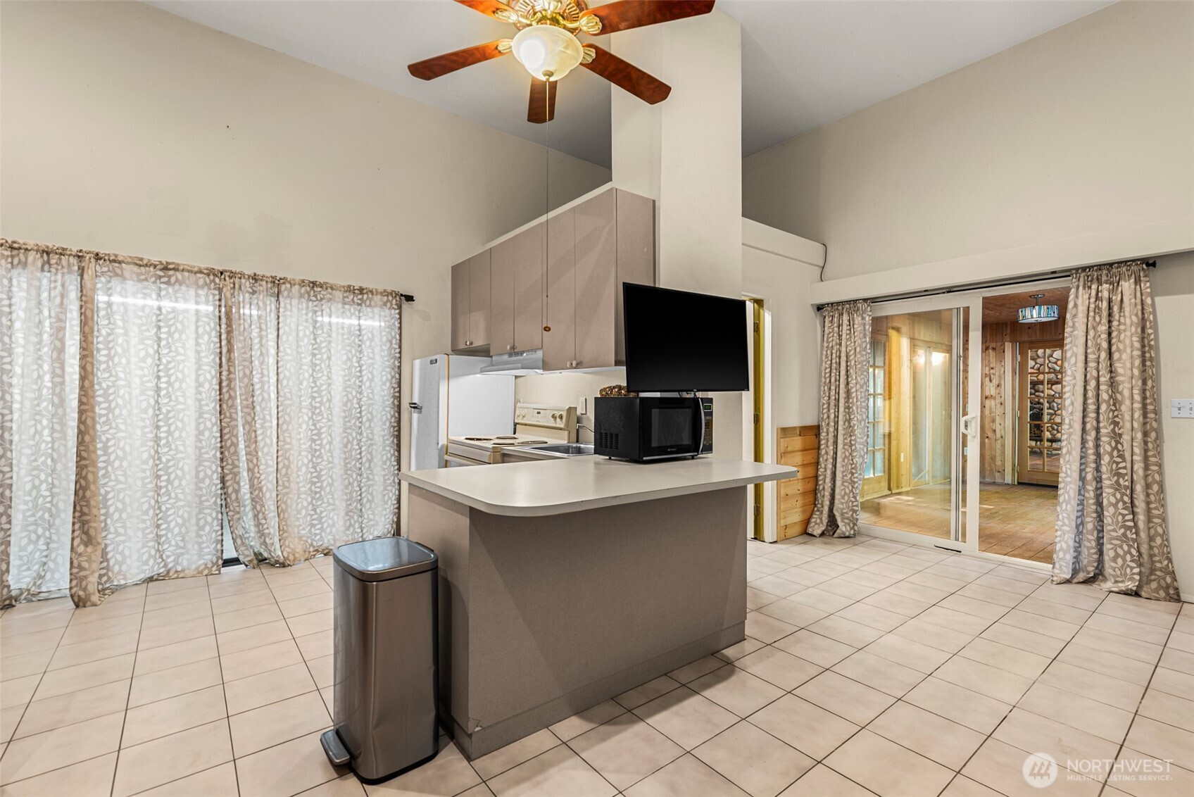 4650 Navarre Coulee Road Chelan, WA 98816 - Photo 17 of 40