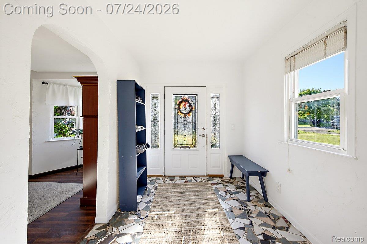 3067 Avalon Road Rochester, MI 48309 - Photo 11 of 38 3067 Avalon Rd-33.jpg
