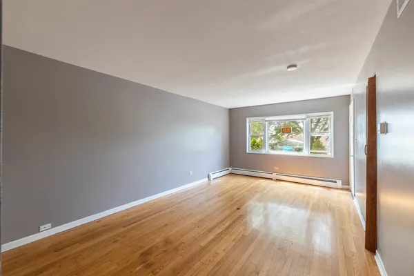 $1,650 | 4634 West 47th Street, Unit 1, Chicago, IL 60632