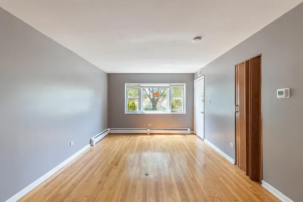 $1,650 | 4634 West 47th Street, Unit 1, Chicago, IL 60632