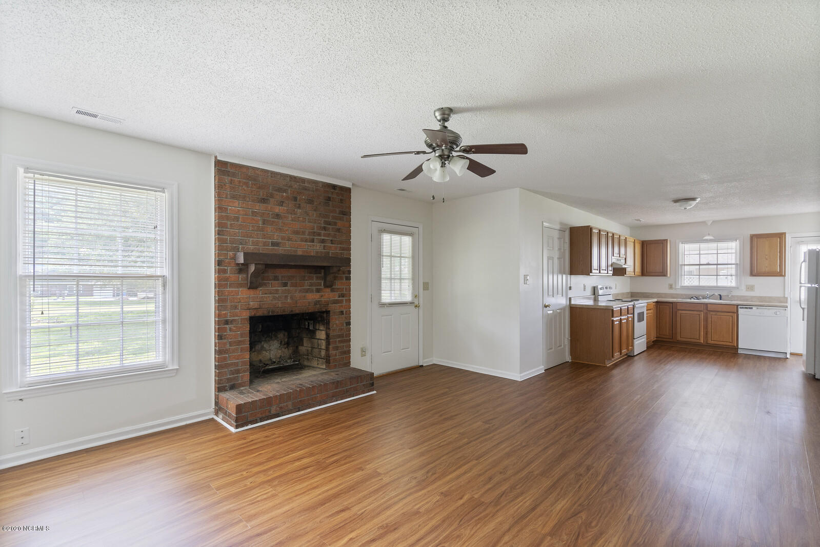 508 Pine Valley Road Jacksonville, NC 28546 - Photo 16 of 34 16_DSC01516_mls