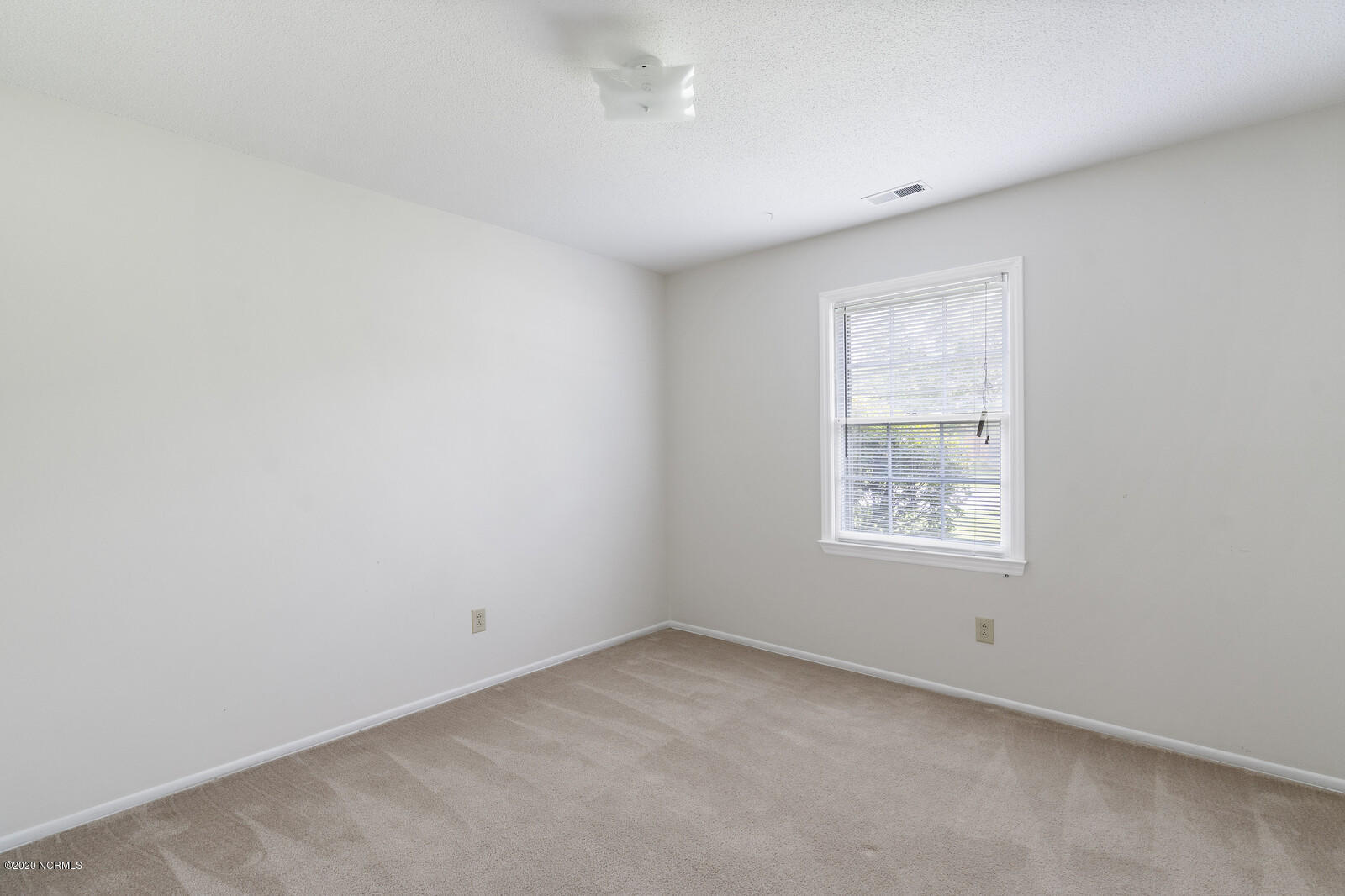 508 Pine Valley Road Jacksonville, NC 28546 - Photo 19 of 34 19_DSC01541_mls