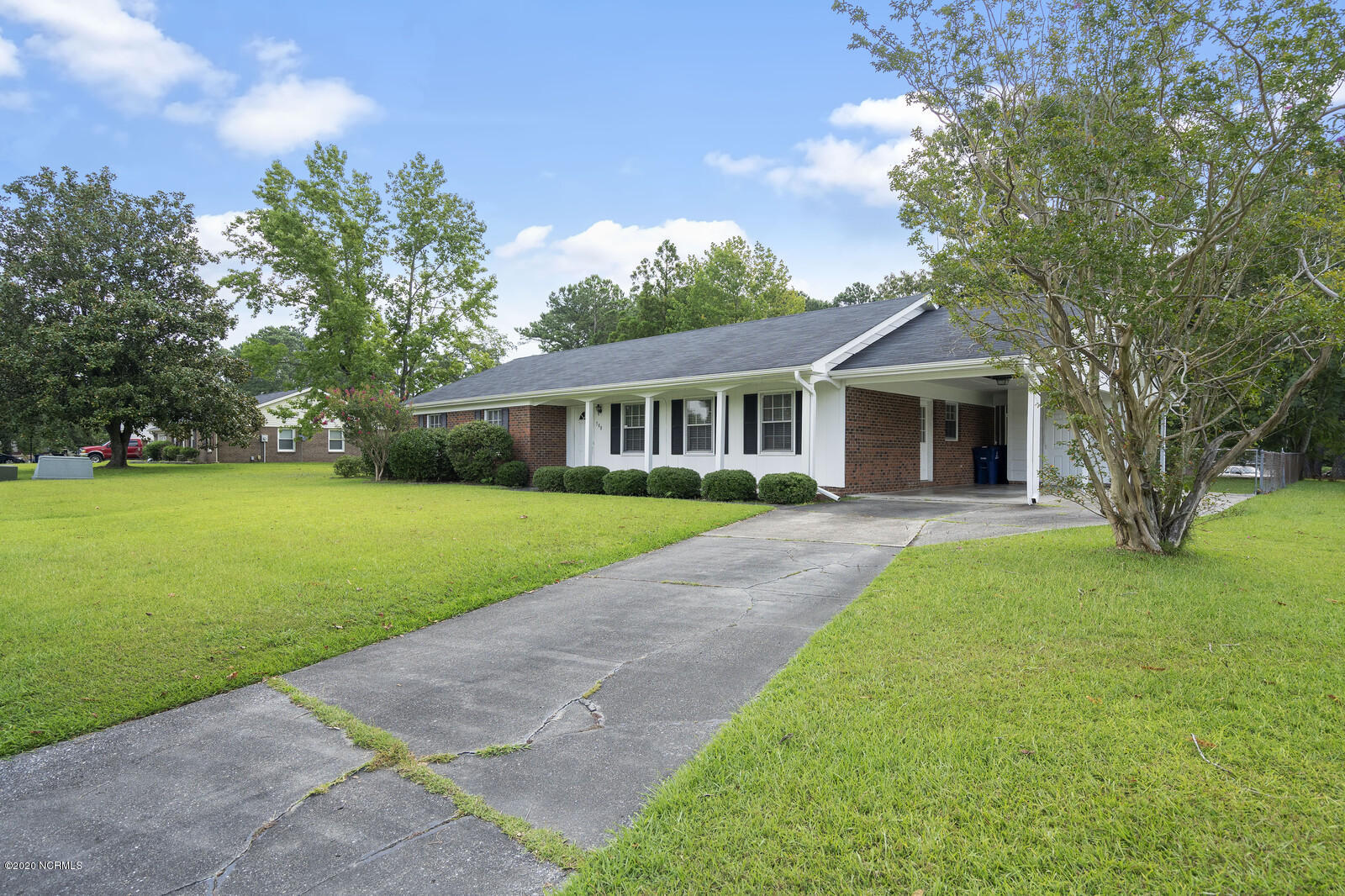 508 Pine Valley Road Jacksonville, NC 28546 - Photo 5 of 34 05_DSC01351_mls