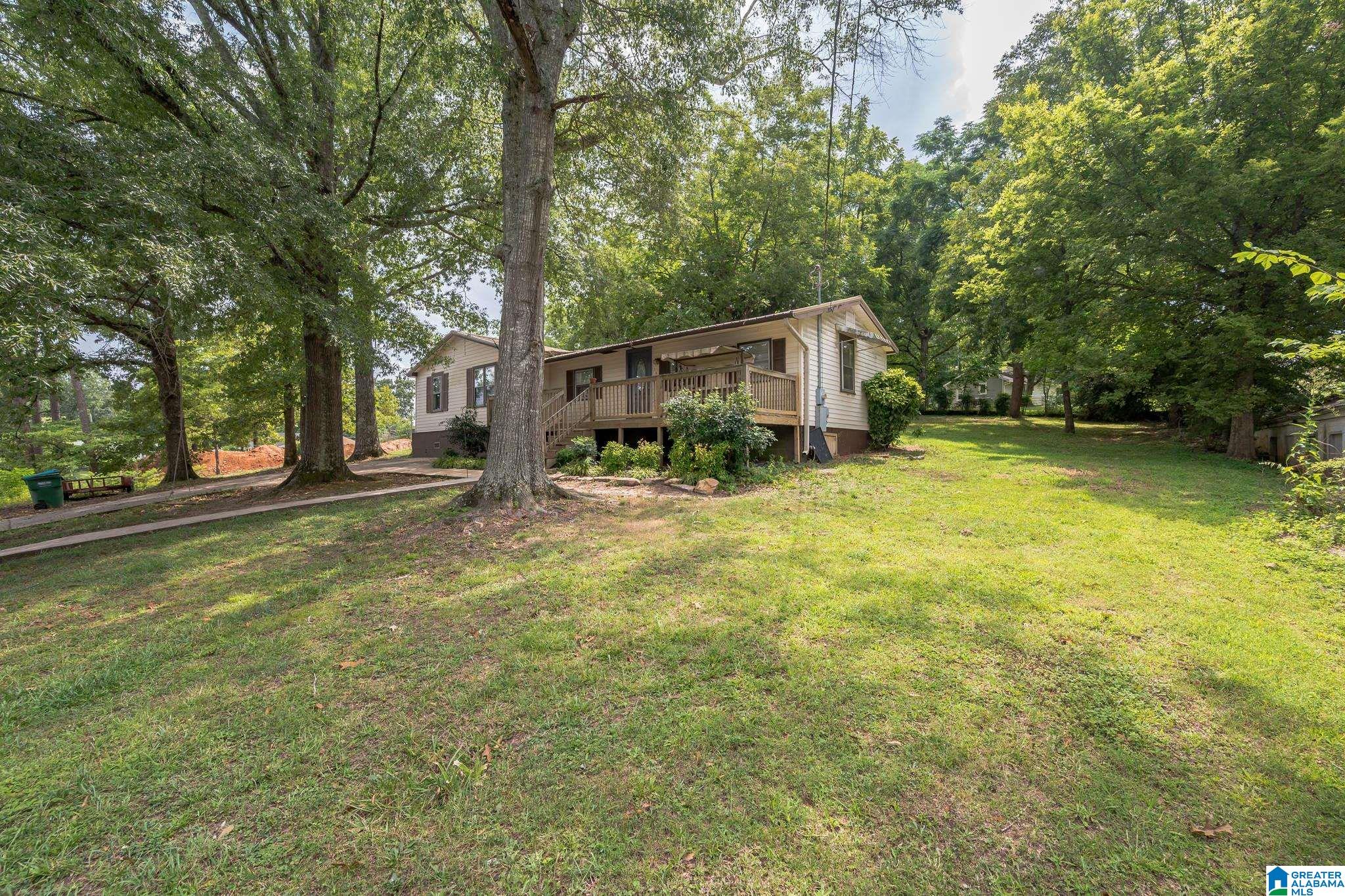704 Alpine Street Oneonta, AL 35121 - Photo 4 of 28