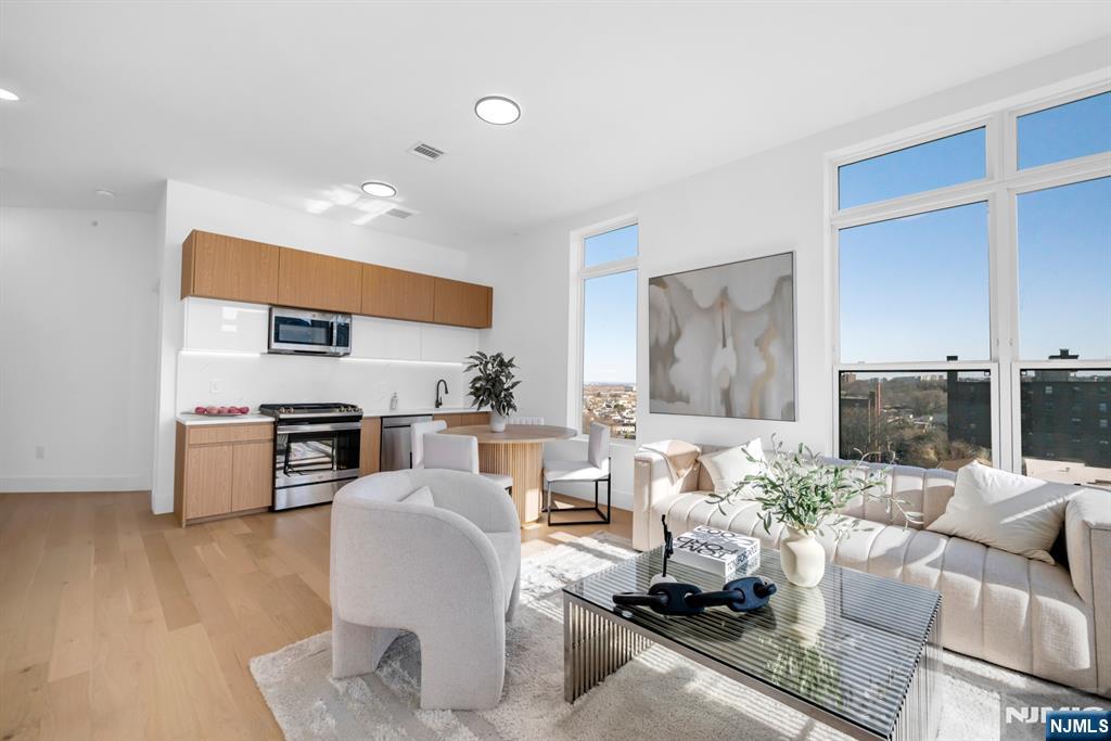 649 38th Street, Unit PH2 Union City, NJ 07087 - Photo 2 of 15