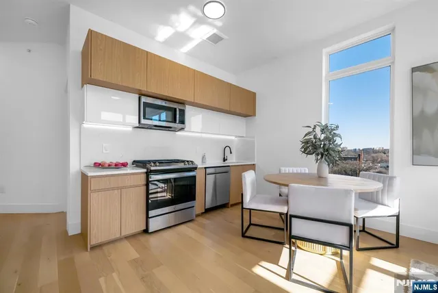 $724,995 | 649 38th Street, Unit PH2, Union City, NJ 07087