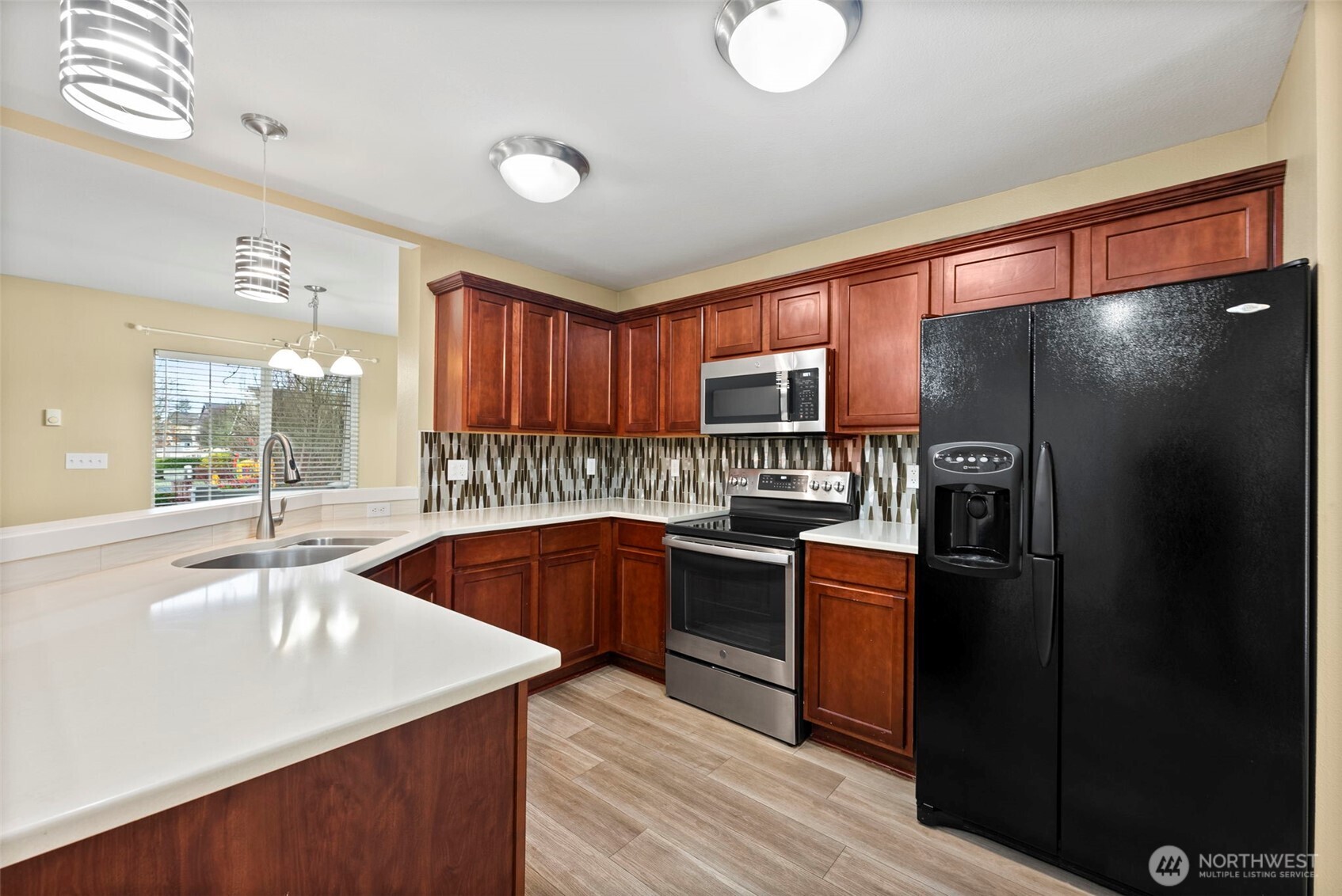 6636 Oklahoma Street Southeast Lacey, WA 98513 - Photo 11 of 33