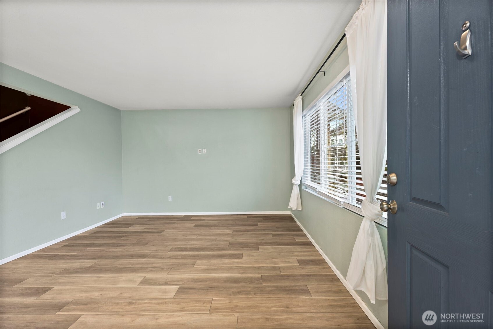 6636 Oklahoma Street Southeast Lacey, WA 98513 - Photo 3 of 33