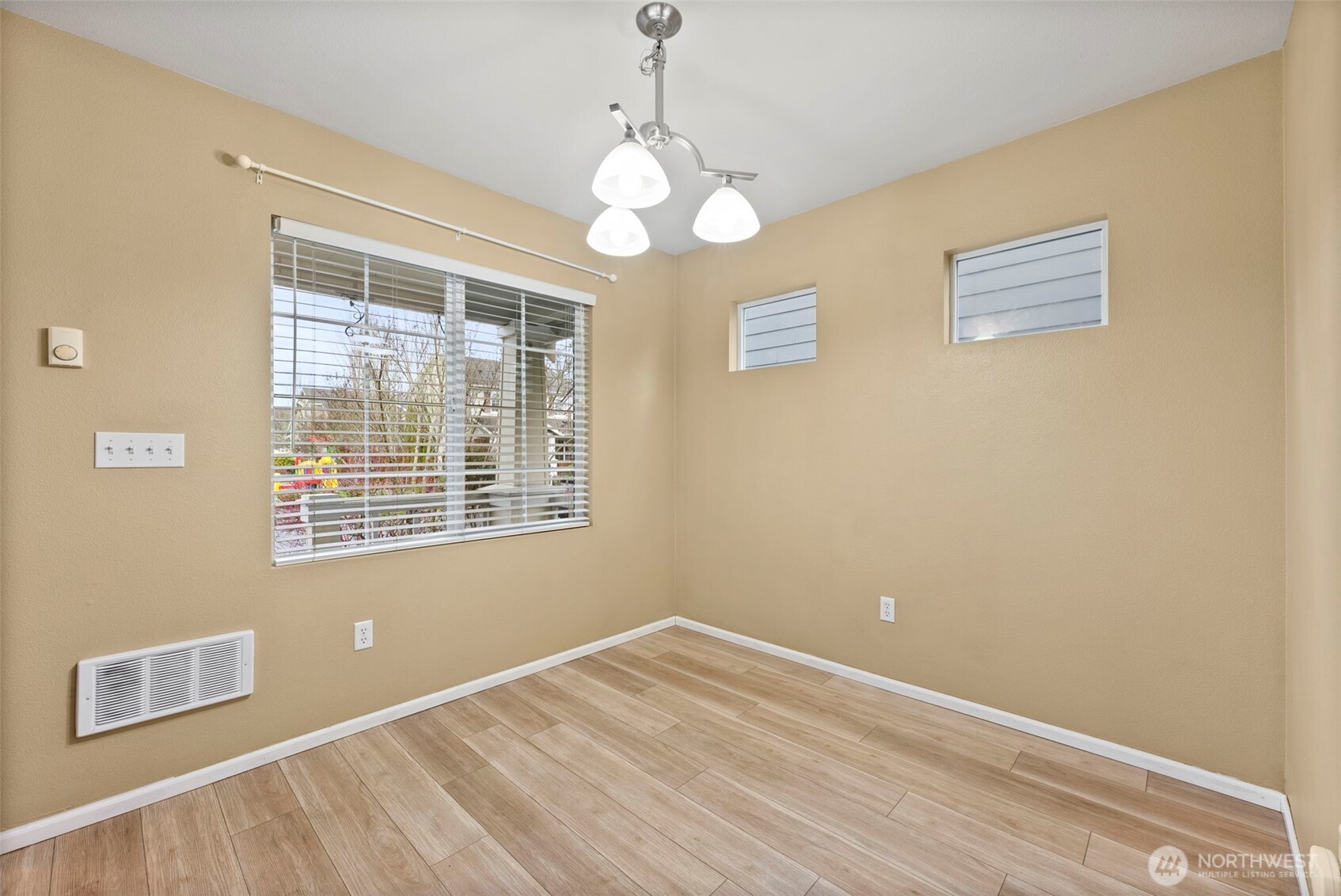 6636 Oklahoma Street Southeast Lacey, WA 98513 - Photo 9 of 33