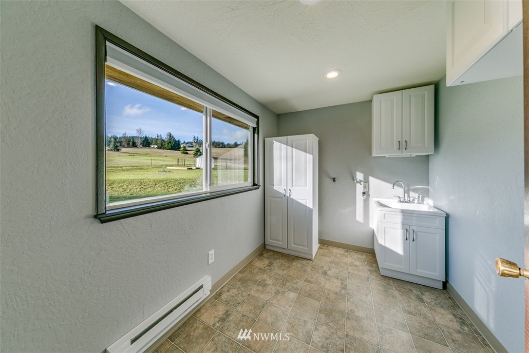 224 Happy Valley Road Sequim, WA 98382 - Photo 17 of 34