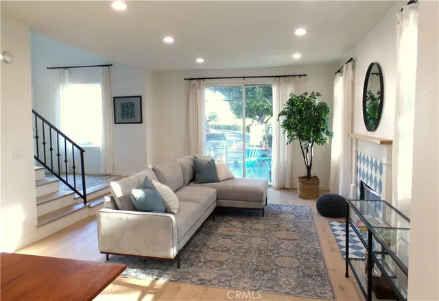 $988,000 | 515 Orange Grove Place, Pasadena, CA 91103