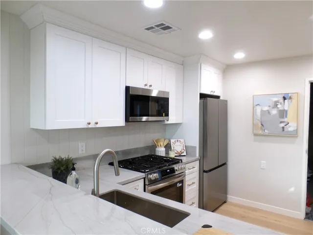 $988,000 | 515 Orange Grove Place, Pasadena, CA 91103