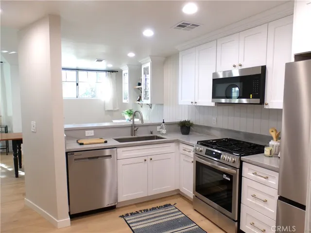 $988,000 | 515 Orange Grove Place, Pasadena, CA 91103