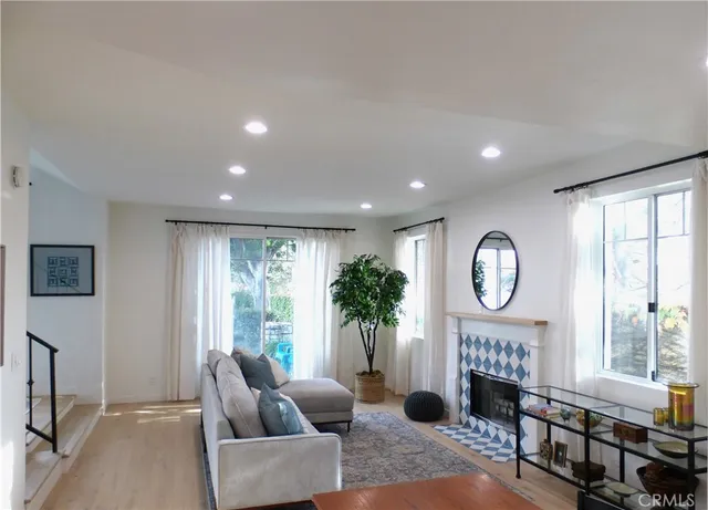 $988,000 | 515 Orange Grove Place, Pasadena, CA 91103