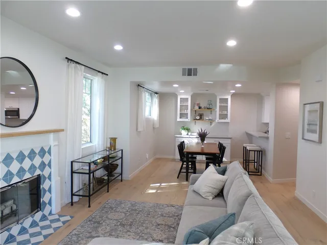 $988,000 | 515 Orange Grove Place, Pasadena, CA 91103