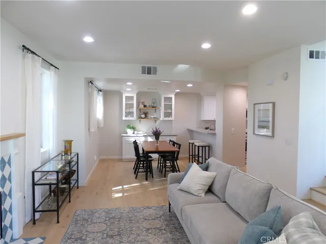 $988,000 | 515 Orange Grove Place, Pasadena, CA 91103