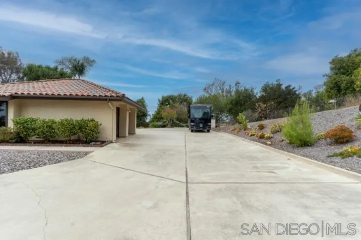 3253 Yucca Terrace Fallbrook, CA 92028 - Photo 53 of 62 a view of a house with a patio