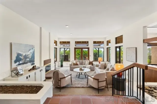 a view of entryway and hall