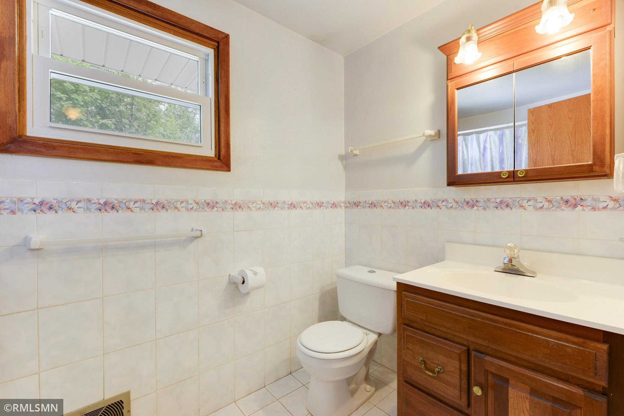 2603 Roth Place White Bear Lake, MN 55110 - Photo 17 of 27 Gallery Image 17
