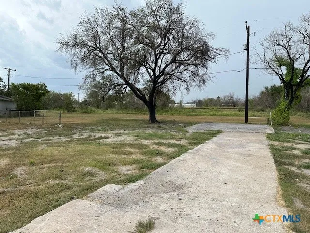 $49,900 | 840 Hamilton Street, Sinton, TX 78387
