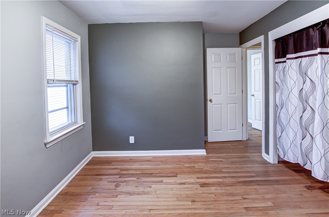 1033 Learidge Road Cleveland, OH 44124 - Photo 22 of 35