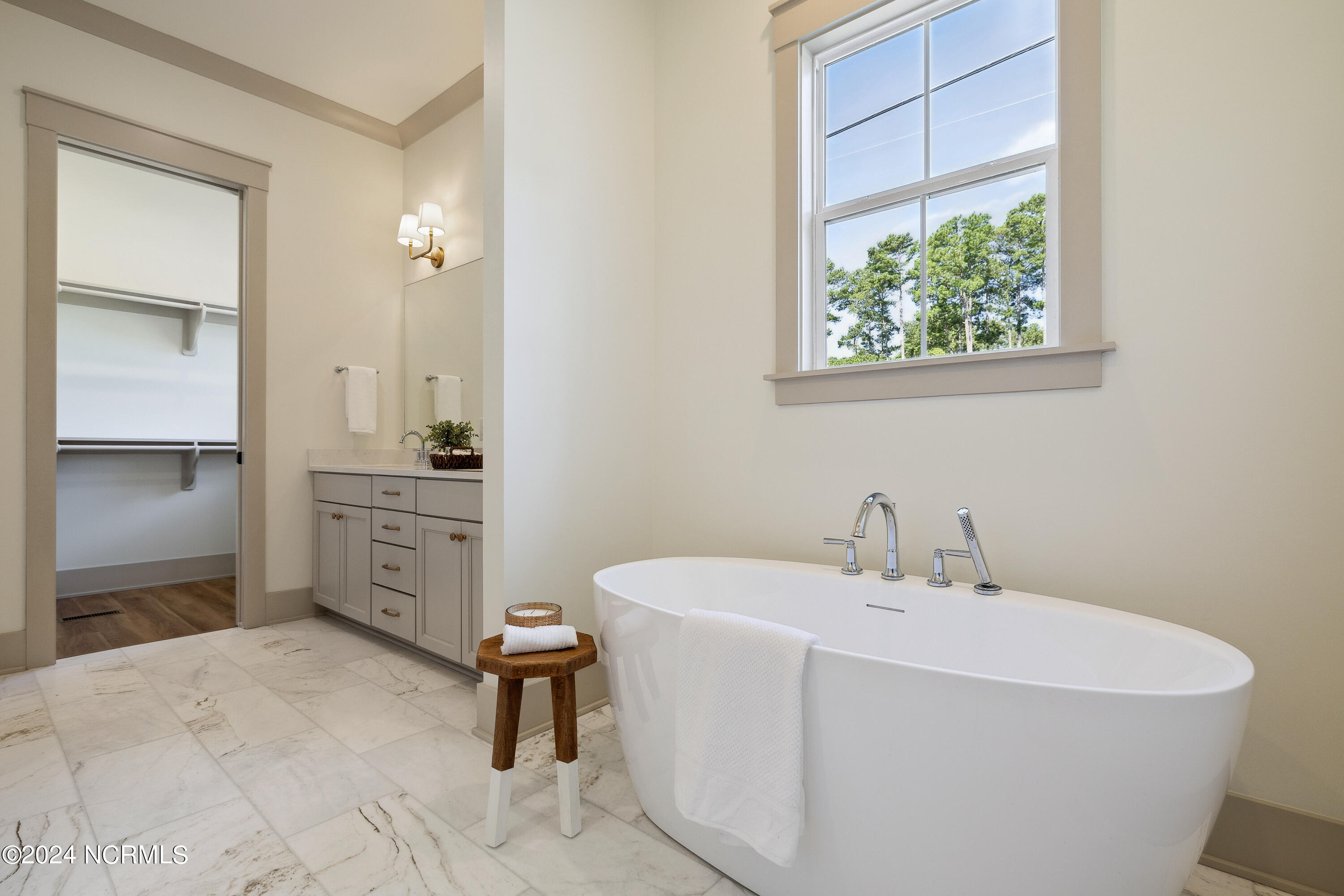 450 Yadkin Road Southern Pines, NC 28387 - Photo 26 of 48 Master Bath Tub 2 (2)