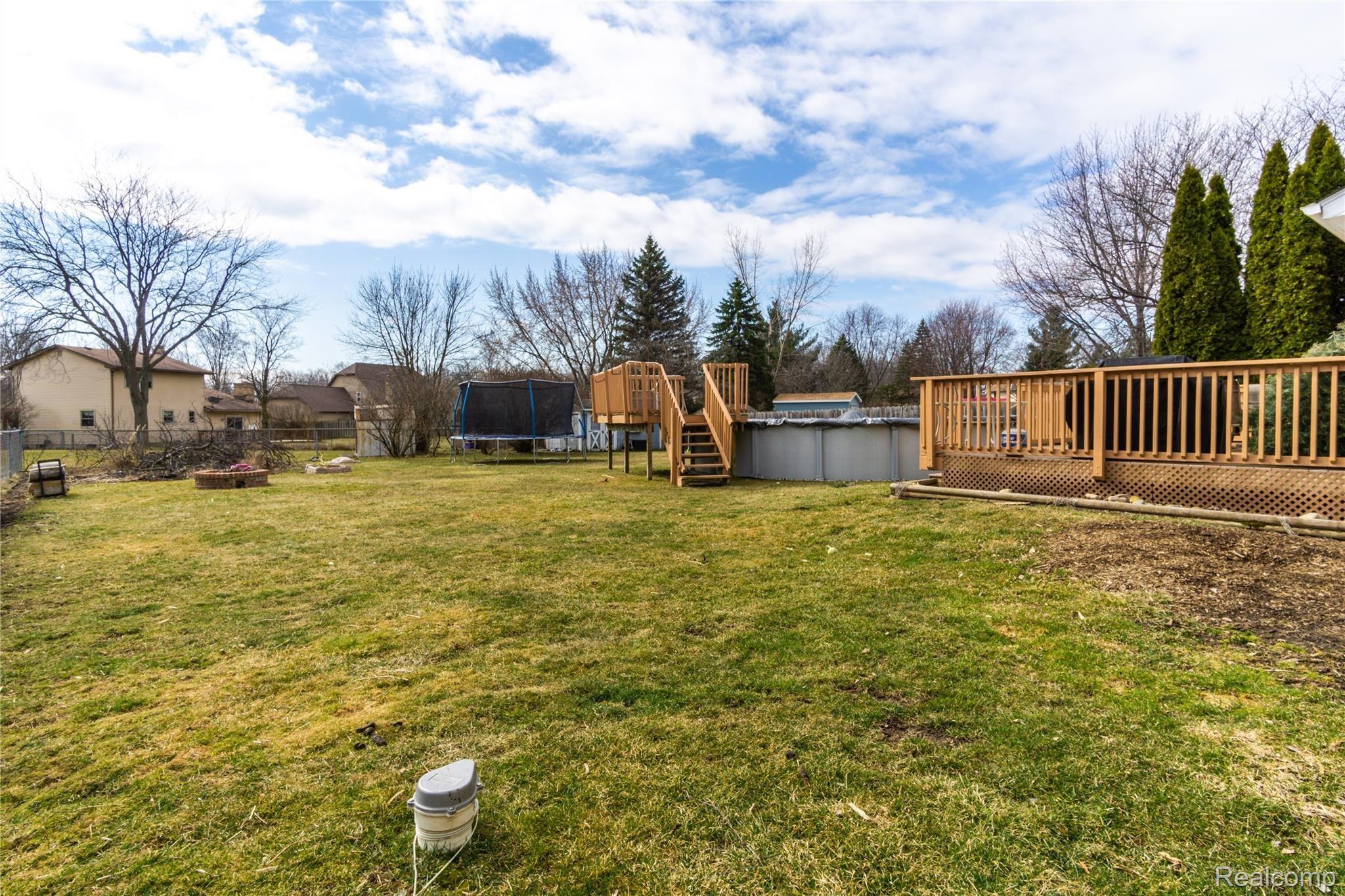 5243 Lethbridge Road Grand Blanc, MI 48439 - Photo 29 of 29 Exteriors (11 of 11).jpg