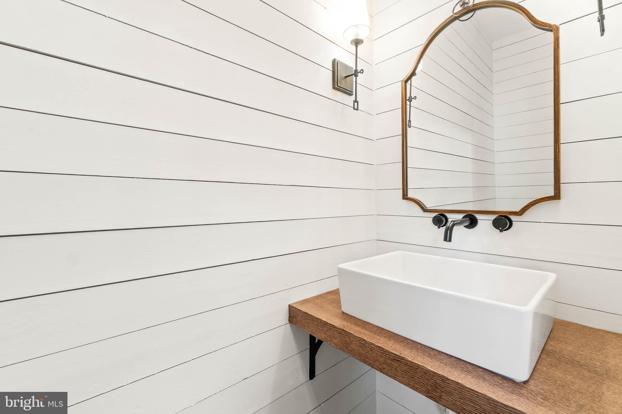 204 Geneva Avenue Silver Spring, MD 20910 - Photo 24 of 62 Cute powder room for your guests!