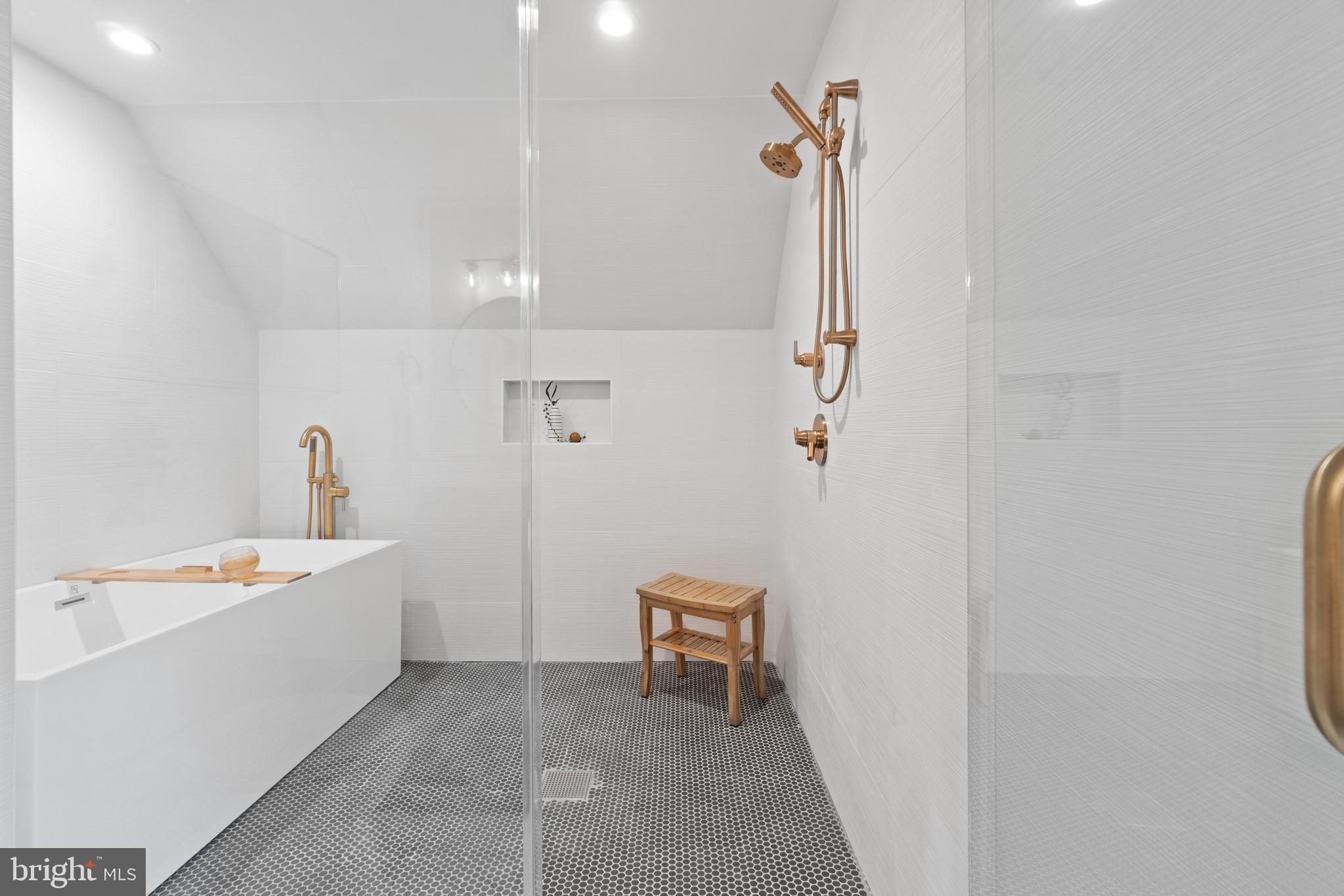 204 Geneva Avenue Silver Spring, MD 20910 - Photo 34 of 62 Gallery Image 34