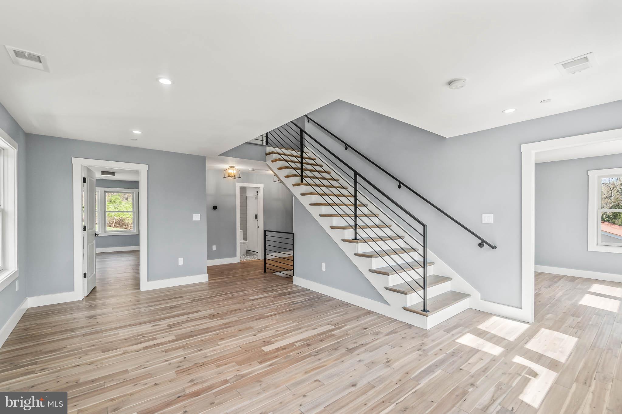 204 Geneva Avenue Silver Spring, MD 20910 - Photo 41 of 62 Imagine what you can do with additional space!