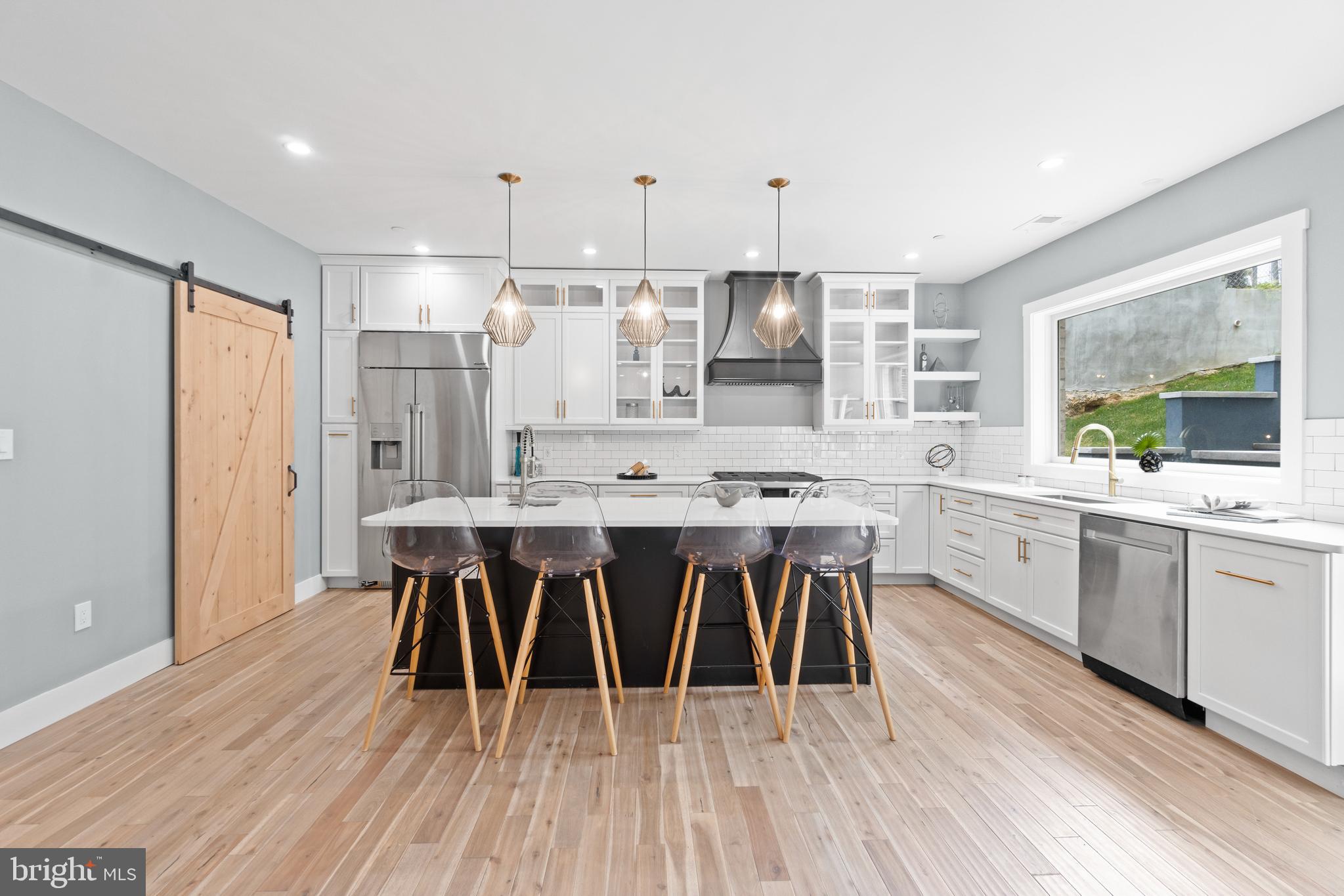 204 Geneva Avenue Silver Spring, MD 20910 - Photo 9 of 62 Gallery Image 9
