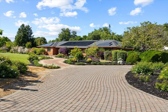 $4,799,888 | 20811 Norada Court, Saratoga, CA 95070
