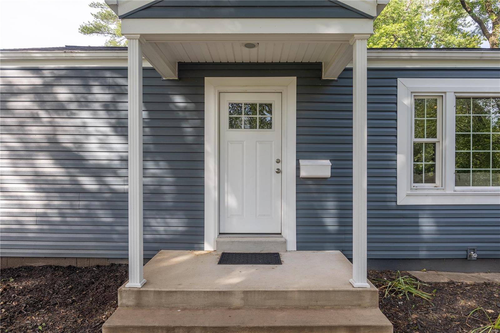 1550 Grant Ridge Lane St. Louis, MO 63119 - Photo 3 of 24 Gallery Image 3
