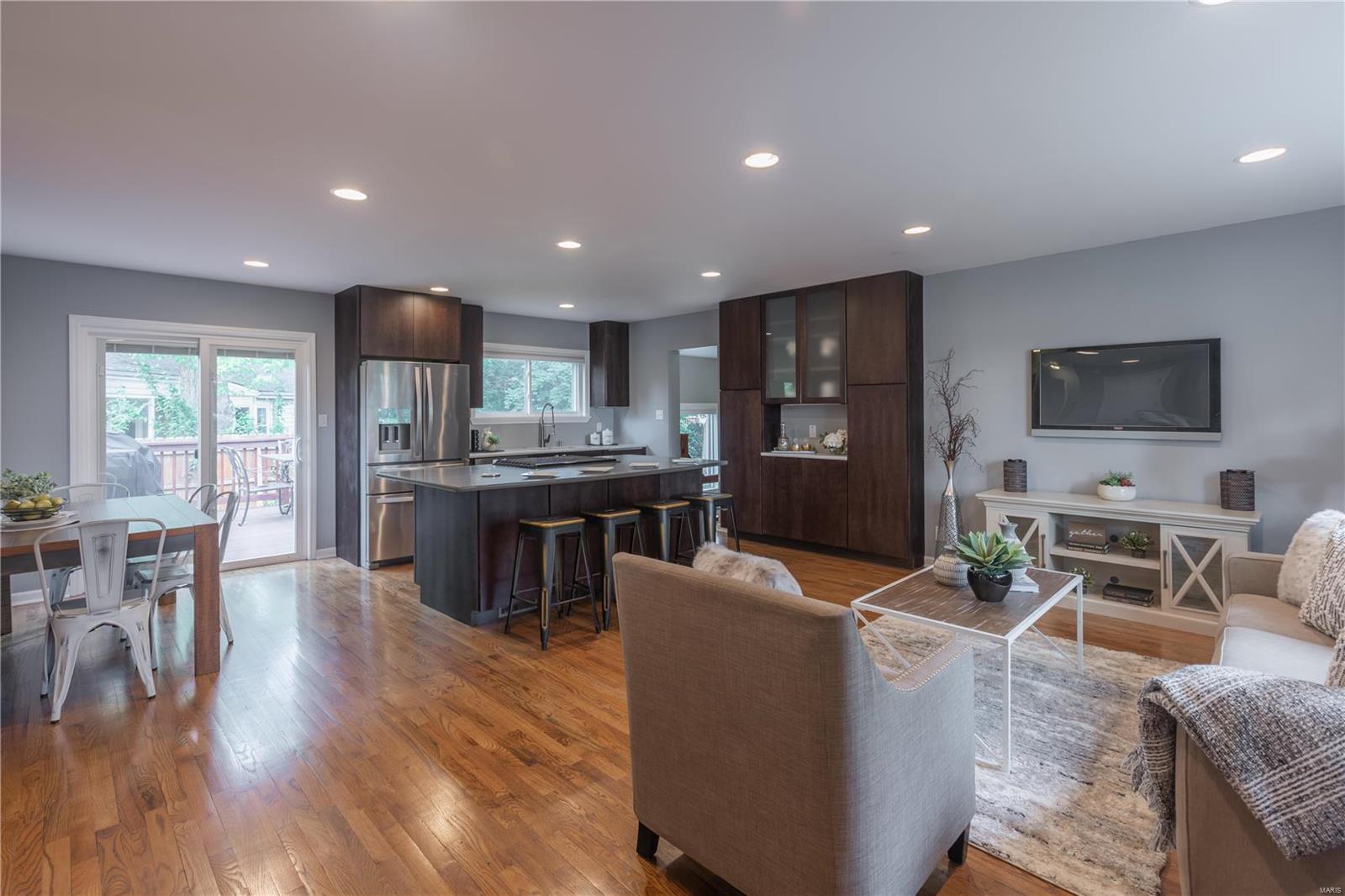 1550 Grant Ridge Lane St. Louis, MO 63119 - Photo 4 of 24 Gallery Image 4