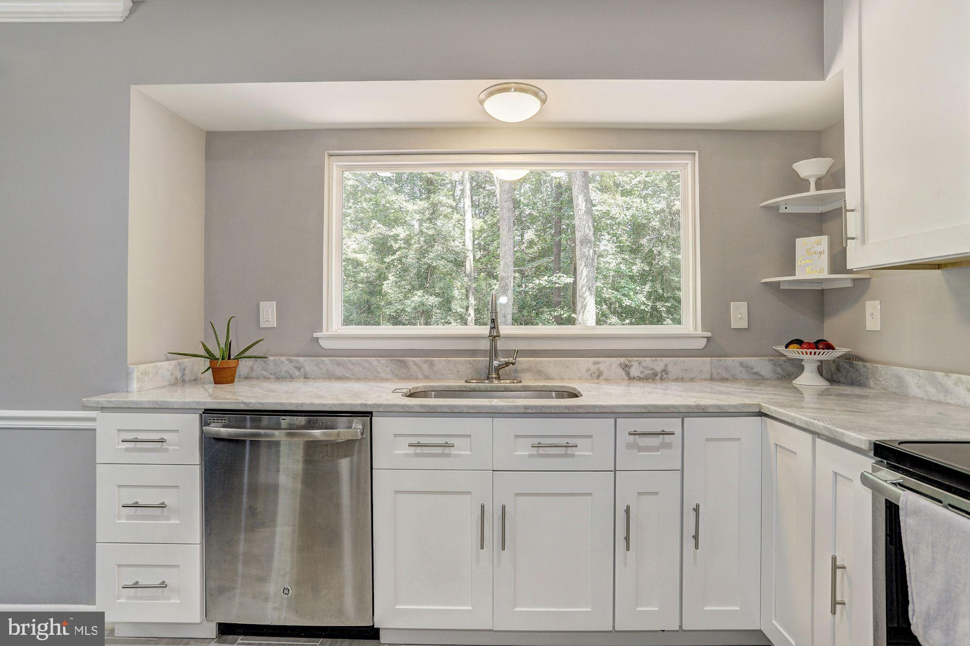 3723 Nile Road Davidsonville, MD 21035 - Photo 14 of 33 Eat-In Kitchen