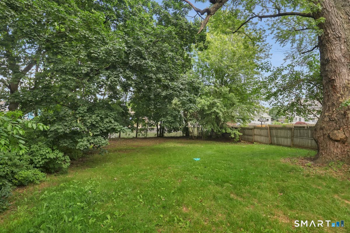 18 North 3rd Street Meriden, CT 06451 - Photo 31 of 32