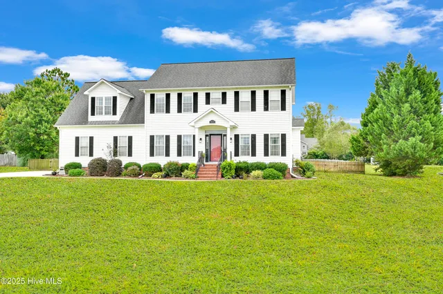 $429,500 | 965 Sunnyfield Drive, Greenville, NC 27858