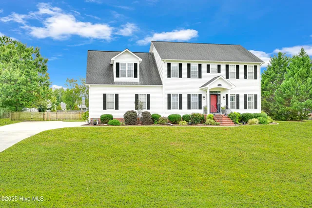 $429,500 | 965 Sunnyfield Drive, Greenville, NC 27858