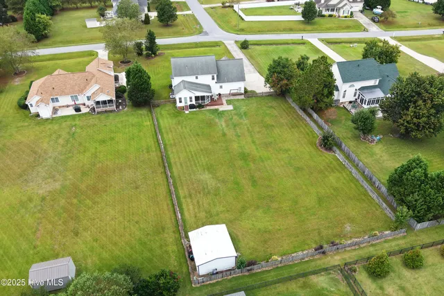 $429,500 | 965 Sunnyfield Drive, Greenville, NC 27858