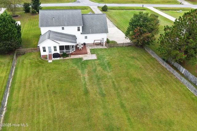 $429,500 | 965 Sunnyfield Drive, Greenville, NC 27858