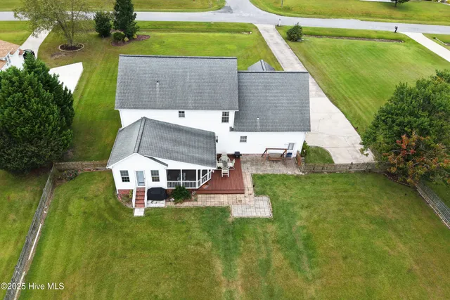 $429,500 | 965 Sunnyfield Drive, Greenville, NC 27858