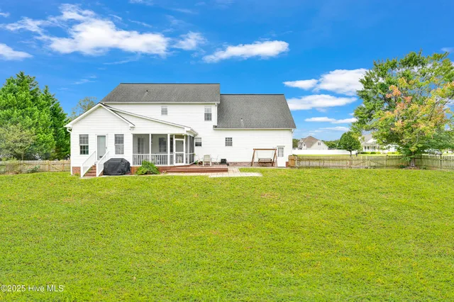 $429,500 | 965 Sunnyfield Drive, Greenville, NC 27858