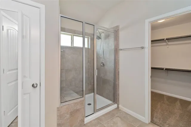 a view of a livingroom with window