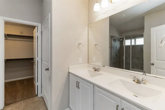 $404,900 | 513 Buttermilk Lane, Leander, TX 78641