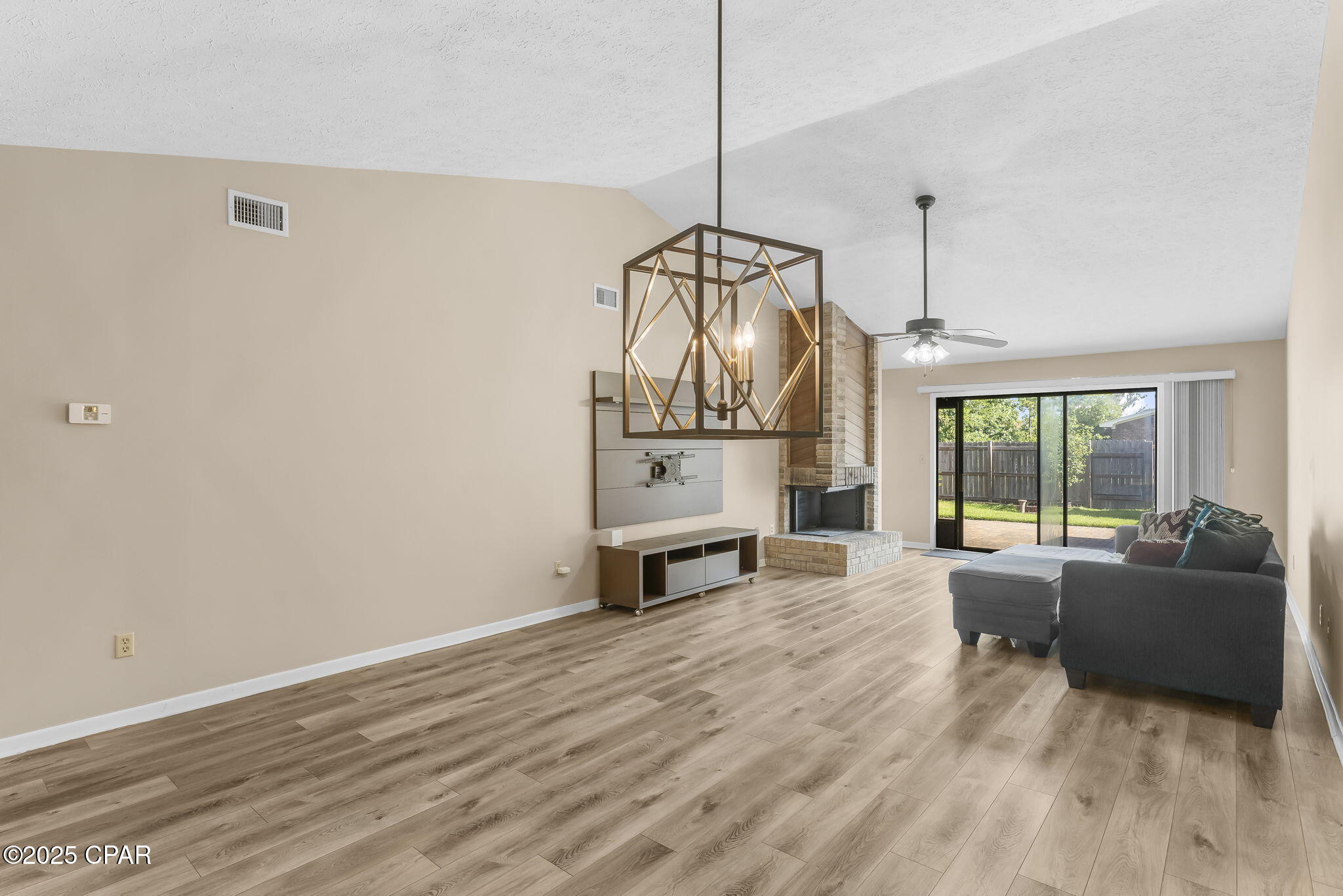122 Ridgecrest Court Panama City, FL 32405 - Photo 7 of 28 Gallery Image 7