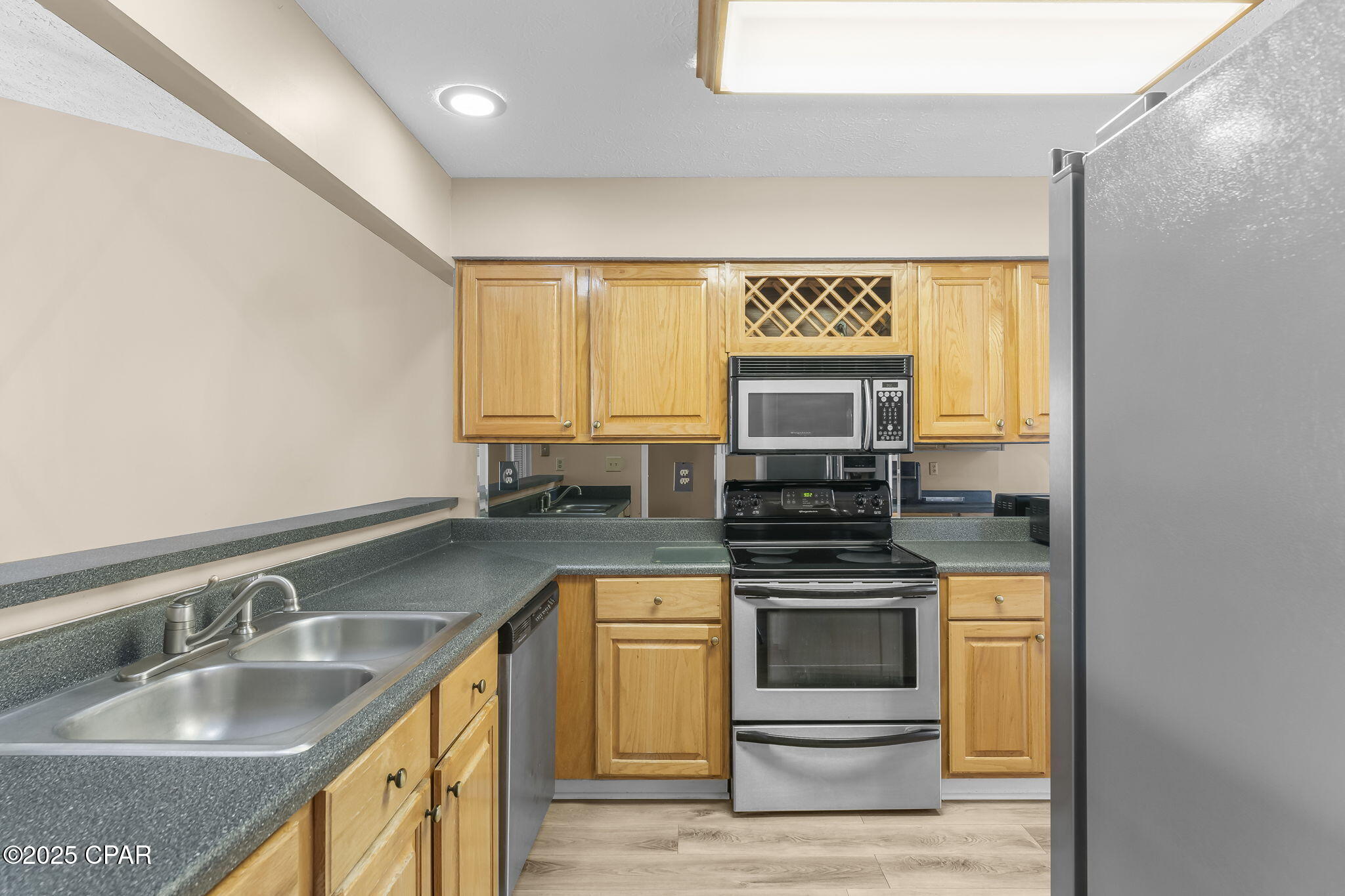 122 Ridgecrest Court Panama City, FL 32405 - Photo 8 of 28 Gallery Image 8